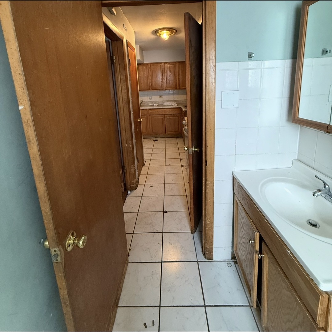 14601 Keystone Avenue, Unit A3 Midlothian, IL 60445 - Photo 6 of 7