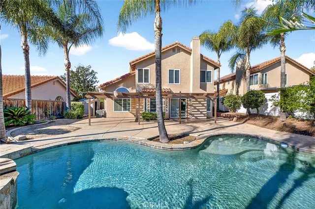 $694,900 | 24471 Saradella Court, Murrieta, CA 92562