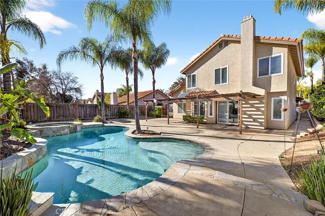 $694,900 | 24471 Saradella Court, Murrieta, CA 92562
