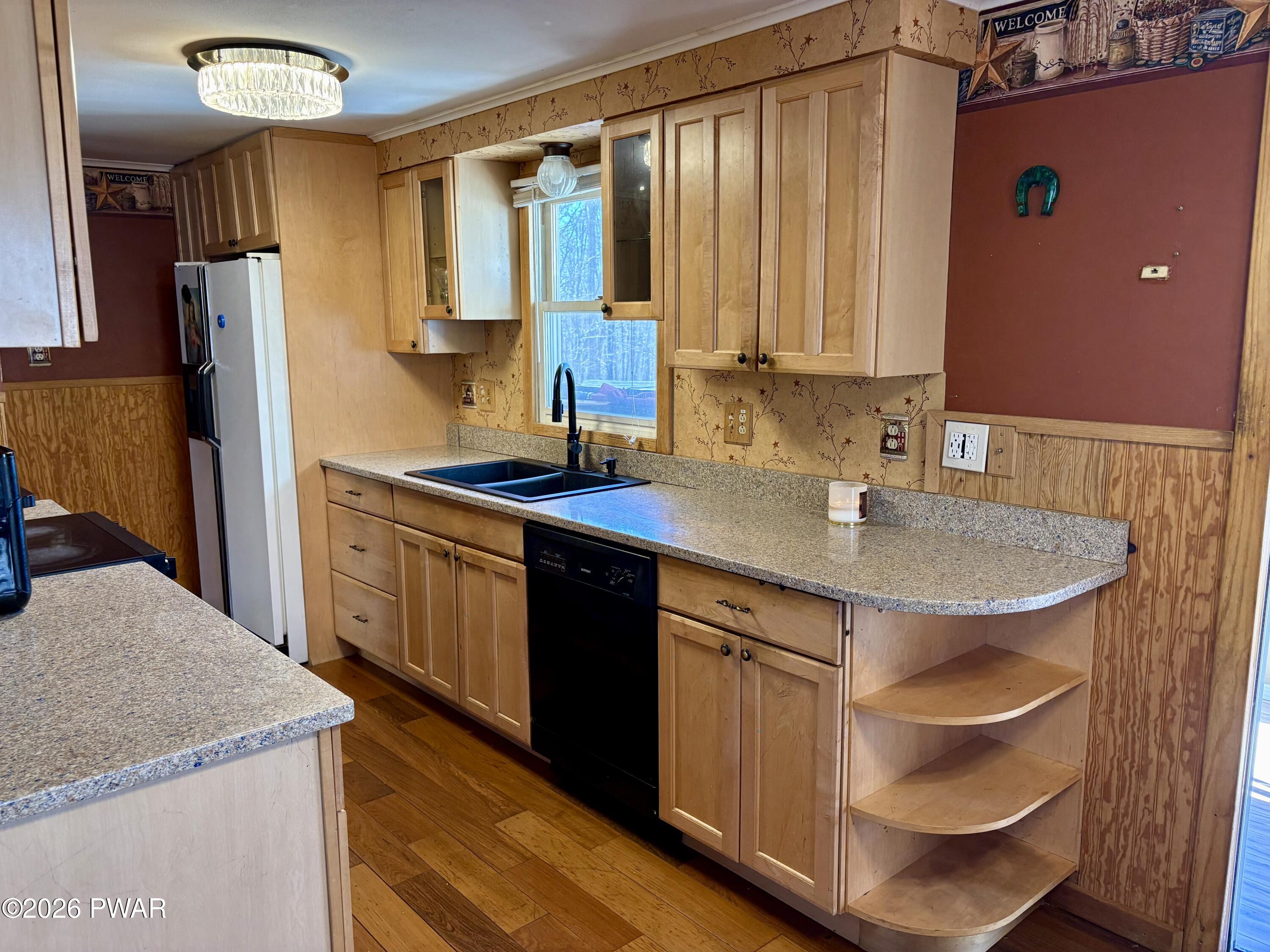 2193 Spring Drive Bushkill, PA 18324 - Photo 15 of 46