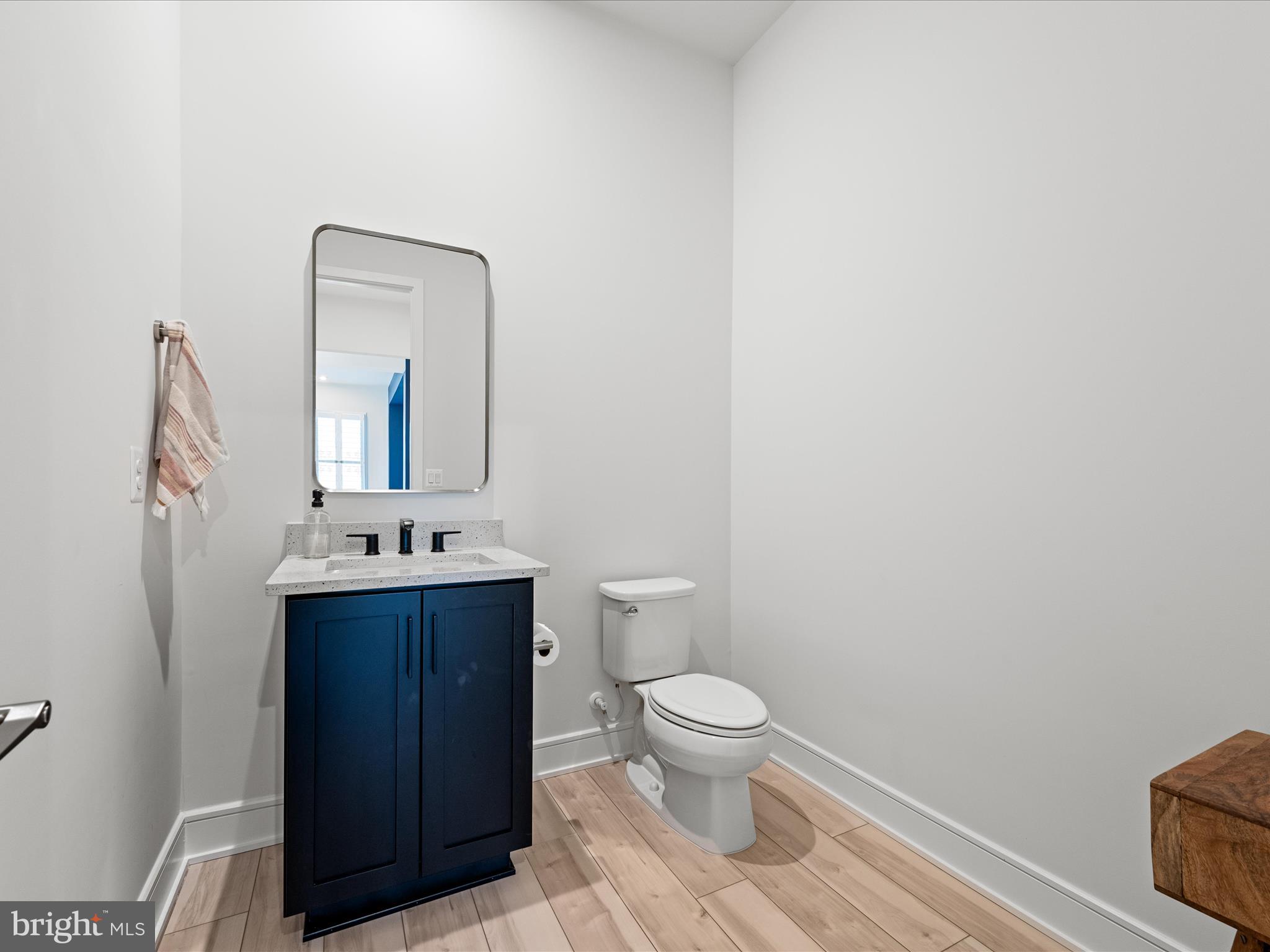 38906 Rumely Way Waterford, VA 20197 - Photo 38 of 99 Half Bathroom