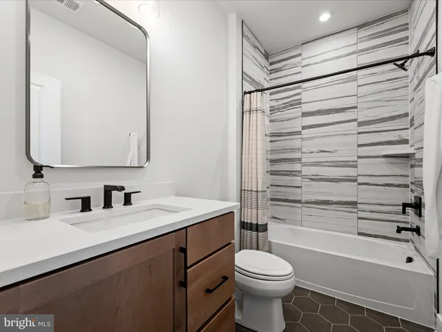 $1,899,000 | 38906 Rumely Way, Waterford, VA 20197