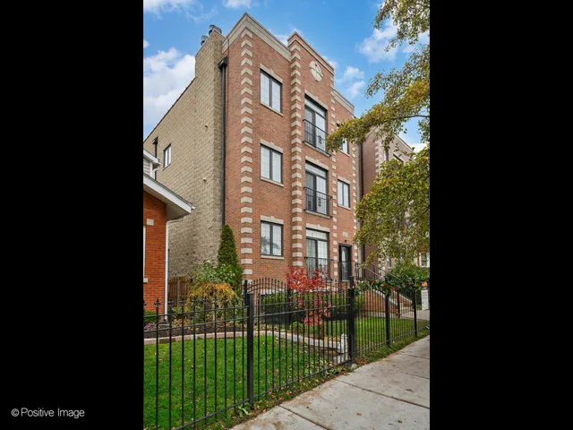 $389,900 | 5058 North Kimball Avenue, Unit G, Chicago, IL 60625