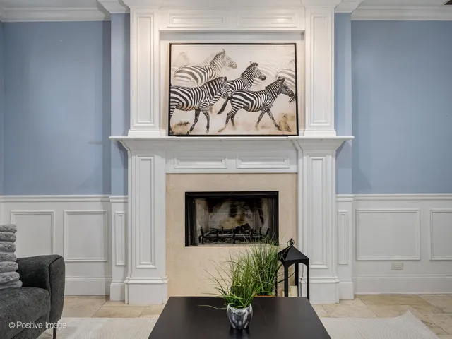 $389,900 | 5058 North Kimball Avenue, Unit G, Chicago, IL 60625