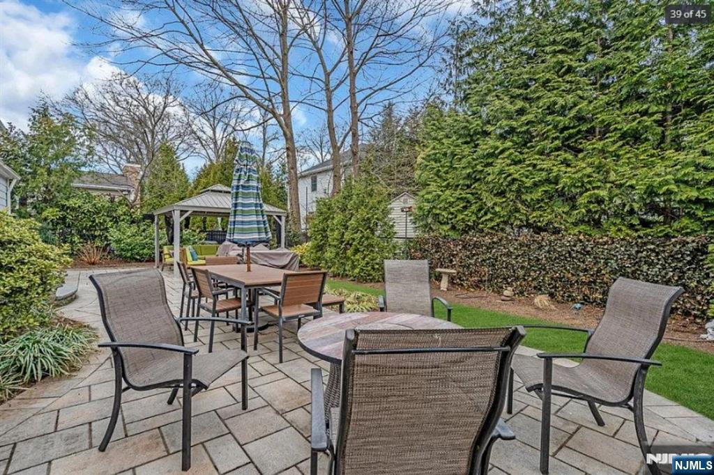 709 Albert Place Ridgewood, NJ 07450 - Photo 15 of 17 Gallery Image 15