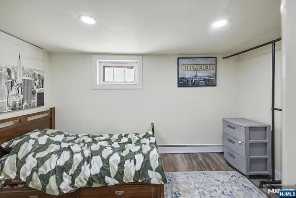$669,999 | 222 Riverview Place, Cliffside Park, NJ 07010