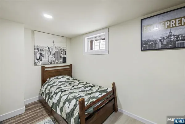 $669,999 | 222 Riverview Place, Cliffside Park, NJ 07010