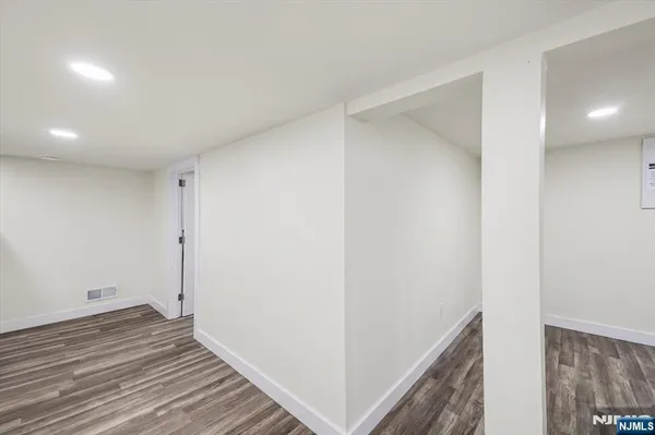 $669,999 | 222 Riverview Place, Cliffside Park, NJ 07010