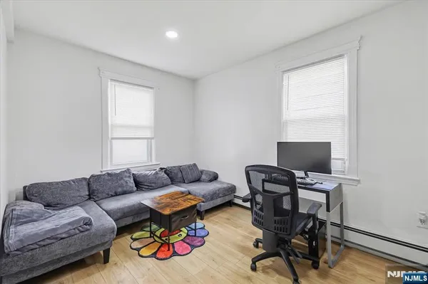 $669,999 | 222 Riverview Place, Cliffside Park, NJ 07010
