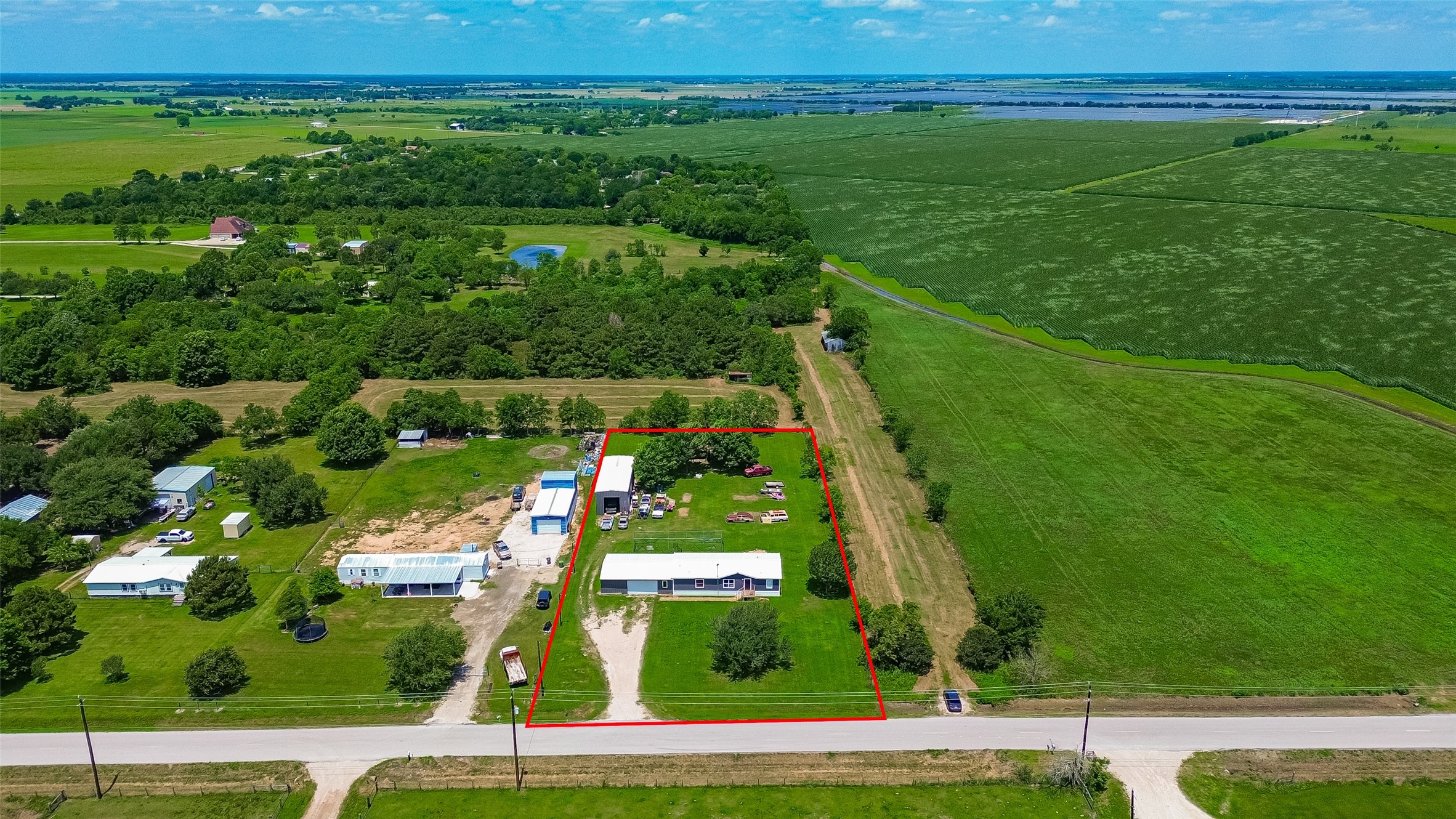 9062 Drachenberg Road Beasley, TX 77417 - Photo 3 of 7 a view of a city