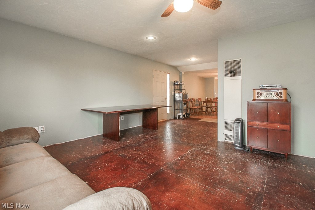 6464 Wolf Road Brook Park, OH 44142 - Photo 5 of 26 Gallery Image 5