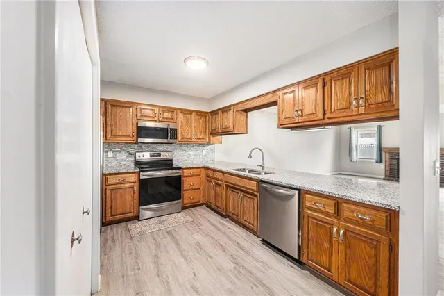 $245,000 | 7123 North Brooklyn Avenue, Gladstone, MO 64118