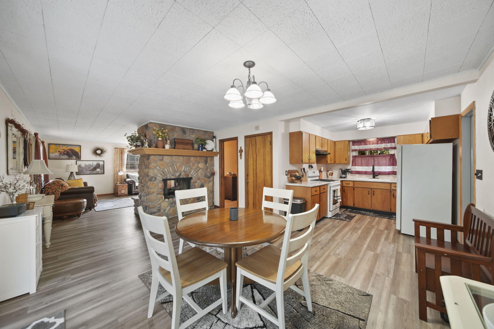 2933 Robinson Road Jackson, MI 49203 - Photo 13 of 57 6-web-or-mls-DSC06680