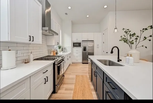 $3,900 | 5910 Val Verde Street, Houston, TX 77057