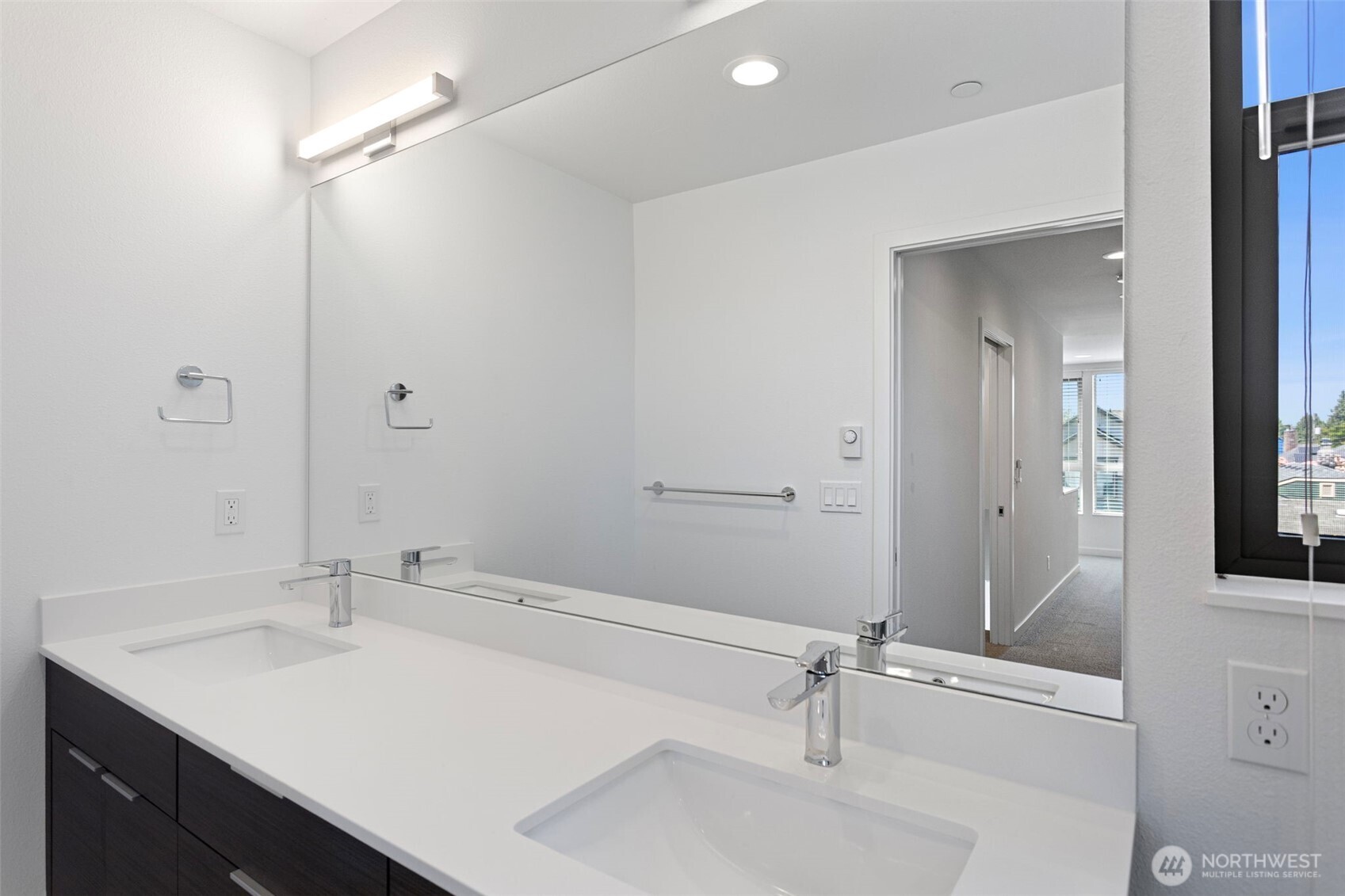 604 Northwest 77th Street, Unit D Seattle, WA 98117 - Photo 28 of 30