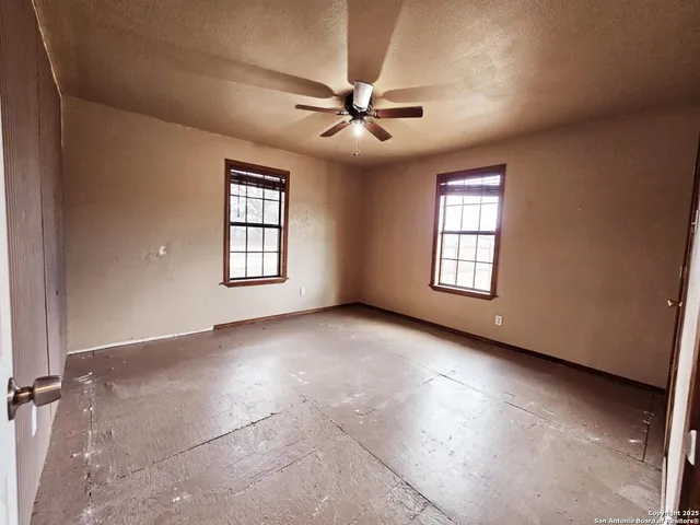 $93,000 | 502 Barnett Street, Eden, TX 76837