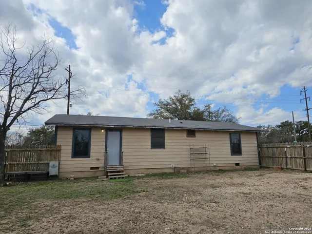 $93,000 | 502 Barnett Street, Eden, TX 76837