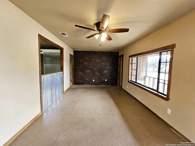 $93,000 | 502 Barnett Street, Eden, TX 76837