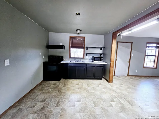 $93,000 | 502 Barnett Street, Eden, TX 76837