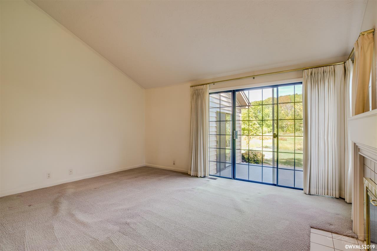 6110 Lakeshore Court North Keizer, OR 97303 - Photo 22 of 24 Gallery Image 22