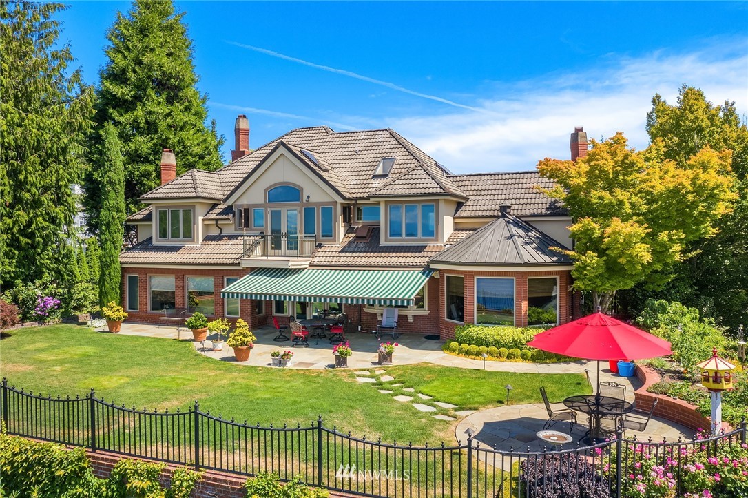 2307 Evergreen Point Road Medina, WA 98039 - Photo 4 of 8