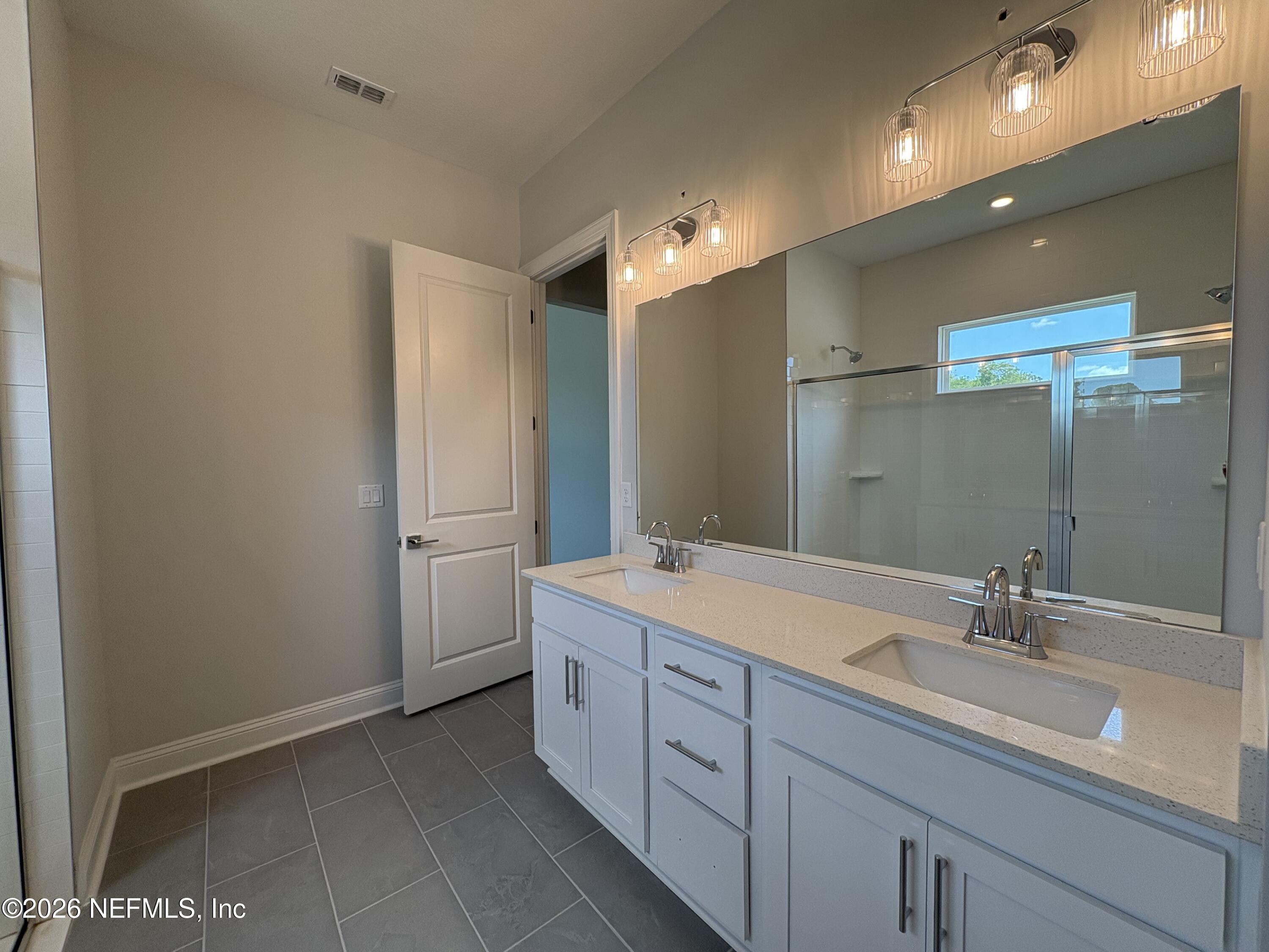 100 Cres Shrs Road St. Augustine, FL 32086 - Photo 16 of 39 PrimaryBath_2