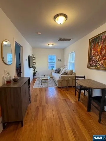 $3,000 | 145 Kinderkamack Road, Park Ridge, NJ 07656