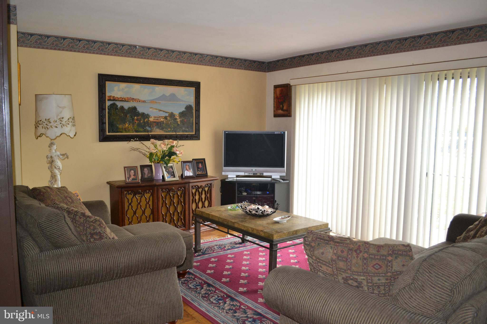 150 Kirkbride Road Voorhees, NJ 08043 - Photo 12 of 25 Living Room