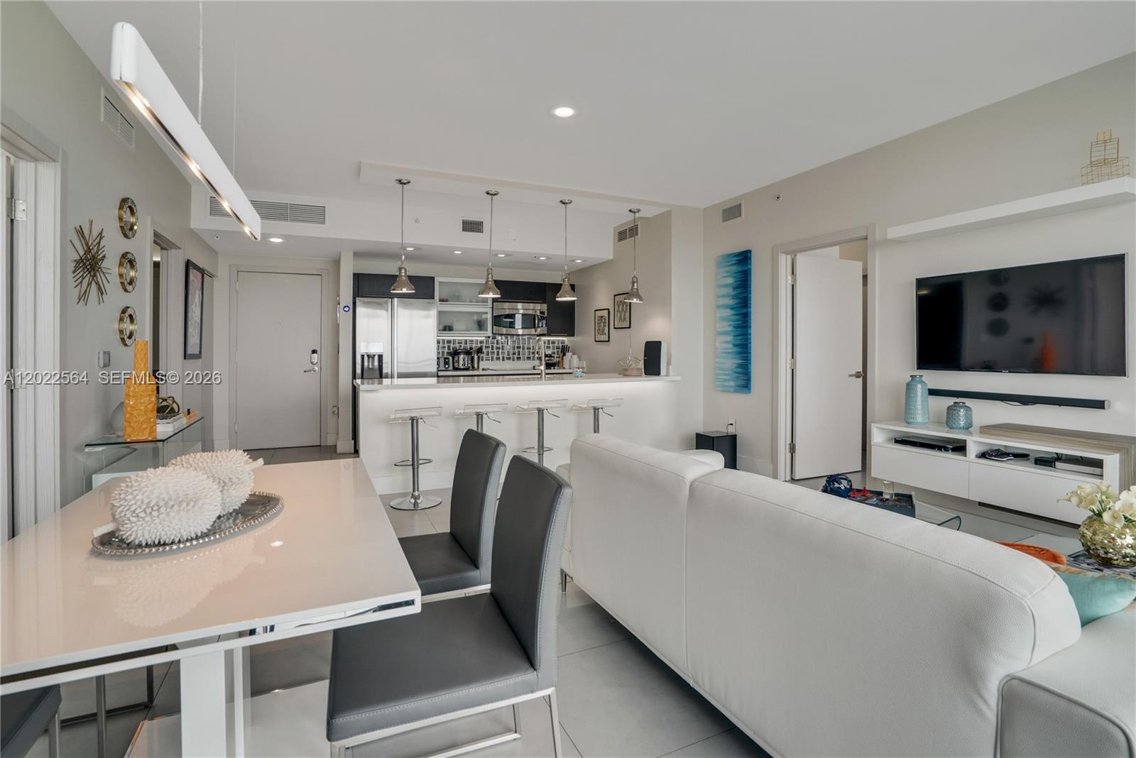 90 Southwest 3rd Street, Unit 4308 Miami, FL 33130 - Photo 10 of 24