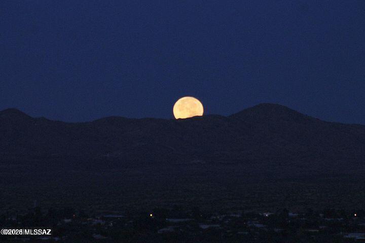 15660 North Pharlap Road Tucson, AZ 85739 - Photo 49 of 49 Moon Rise