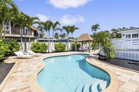 $2,100,000 | 1330 Northeast 4th Avenue, Boca Raton, FL 33432