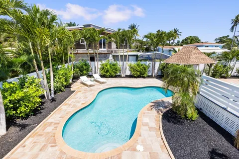 $2,100,000 | 1330 Northeast 4th Avenue, Boca Raton, FL 33432
