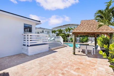 $2,100,000 | 1330 Northeast 4th Avenue, Boca Raton, FL 33432