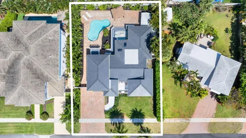 $2,100,000 | 1330 Northeast 4th Avenue, Boca Raton, FL 33432