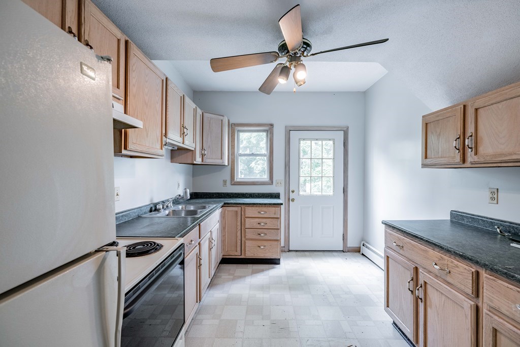 1018-1020 Maple Street Palmer, MA 01069 - Photo 23 of 37