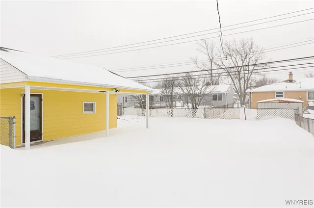 $239,000 | 379 Orchard Drive, Tonawanda, NY 14223