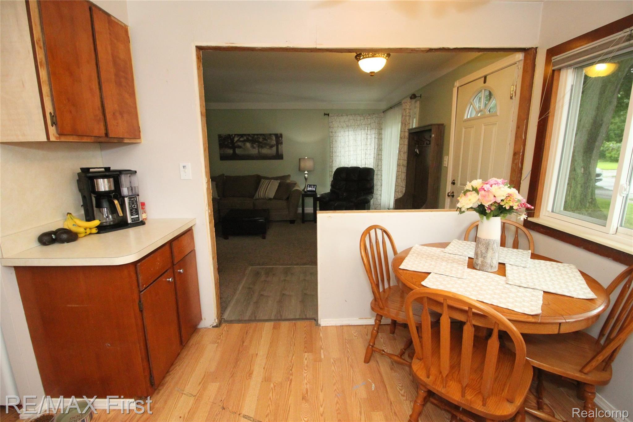 9021 Rackham Street Taylor, MI 48180 - Photo 15 of 34 IMG_6912.JPG