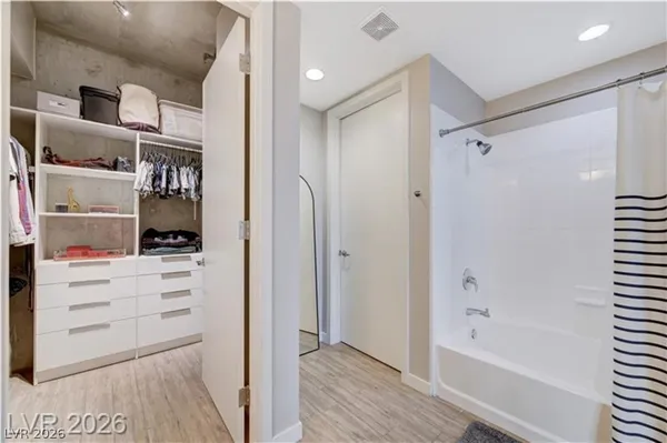 $3,400 | 353 East Bonneville Avenue, Unit 581, Las Vegas, NV 89101