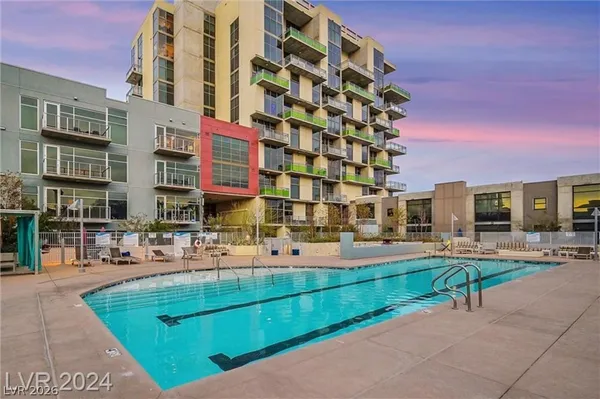 $3,400 | 353 East Bonneville Avenue, Unit 581, Las Vegas, NV 89101