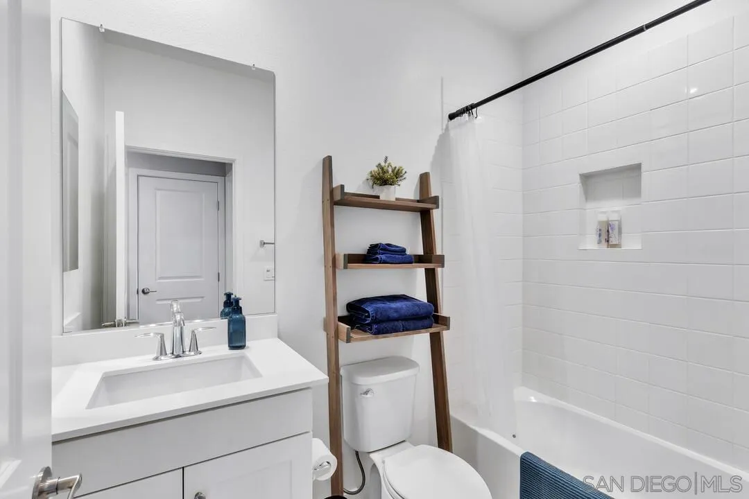 8681 Tobago Lane Santee, CA 92071 - Photo 22 of 42