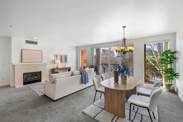 $698,000 | 130 East San Fernando Street, Unit 504, San Jose, CA 95112