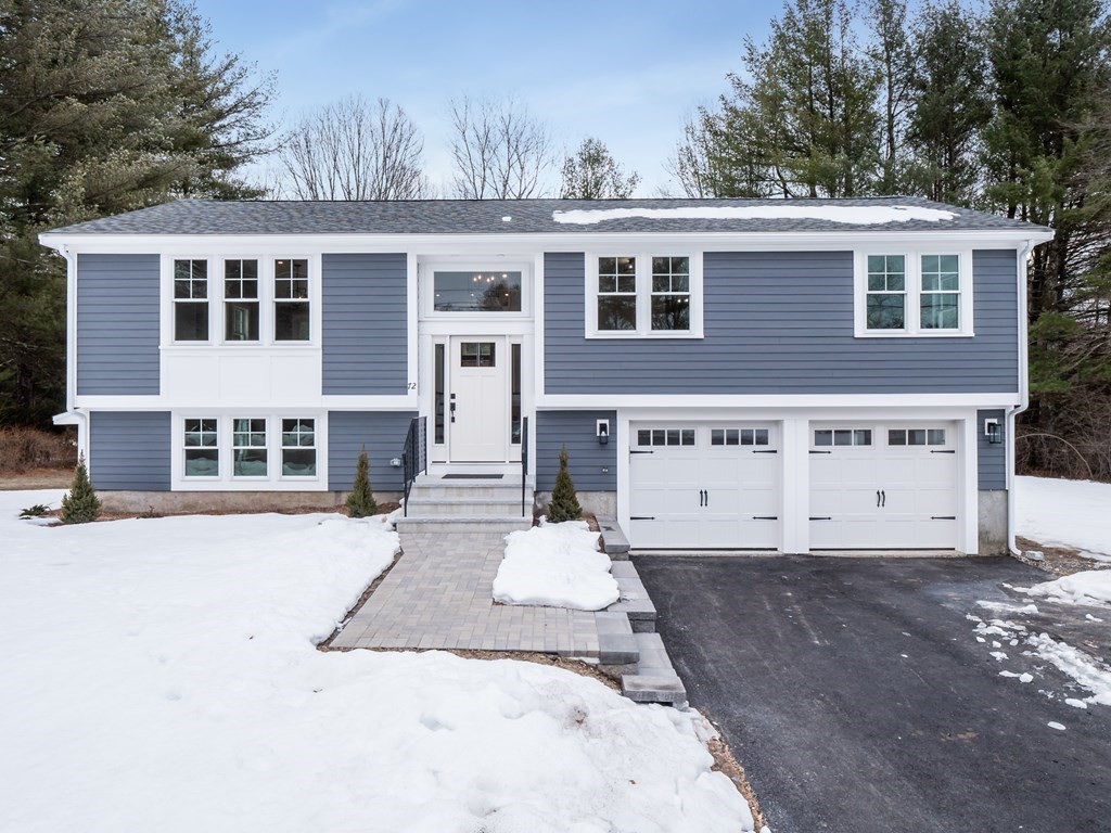 72 Colonial Road Medfield, MA 02052 - Photo 1 of 26 Gallery Image 1