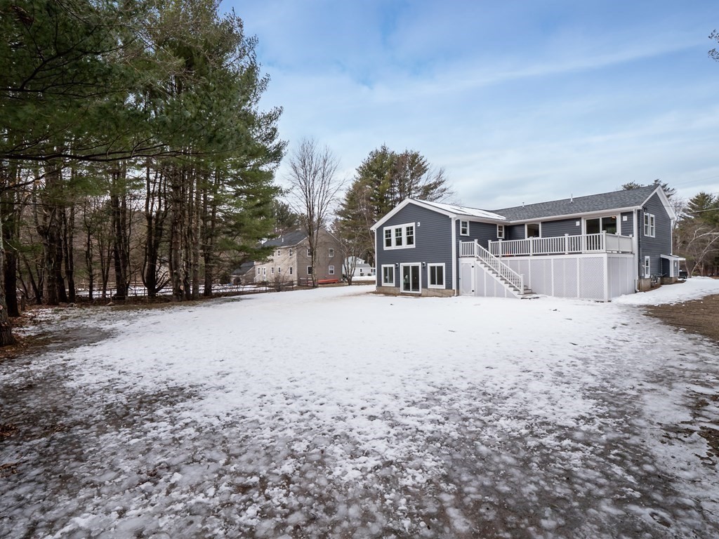 72 Colonial Road Medfield, MA 02052 - Photo 25 of 26 Gallery Image 25