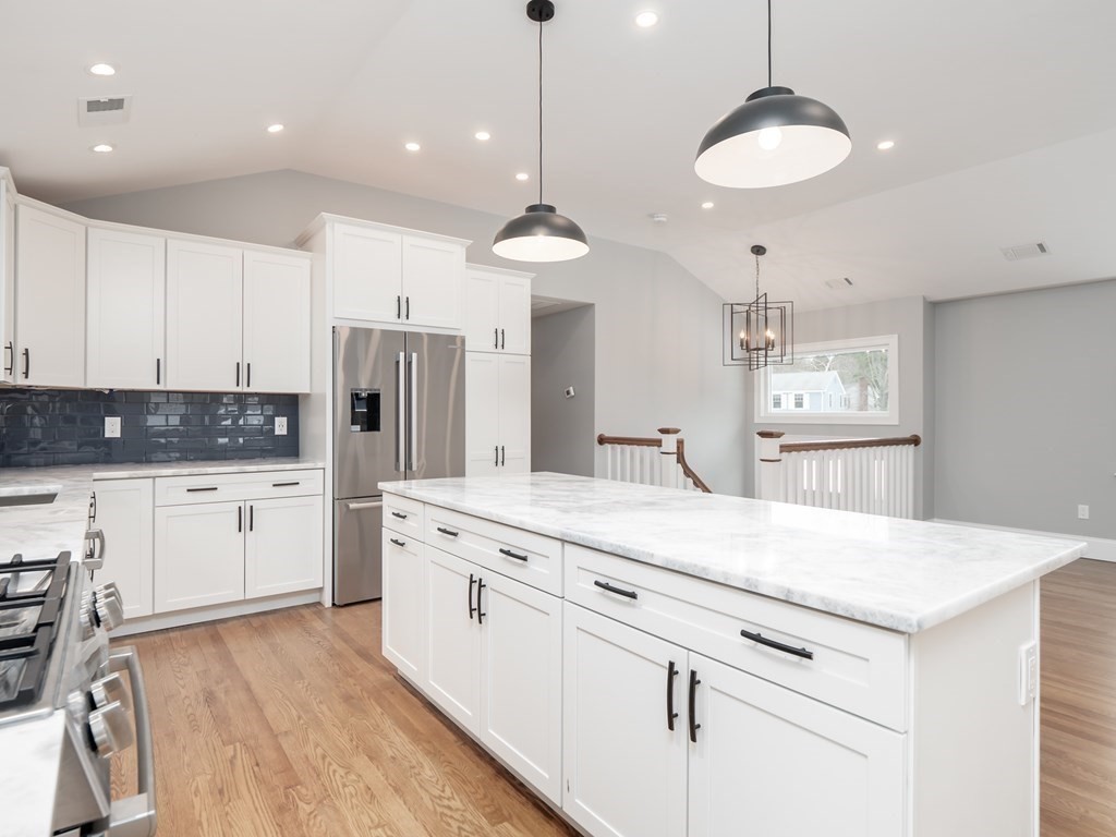 72 Colonial Road Medfield, MA 02052 - Photo 8 of 26 Gallery Image 8