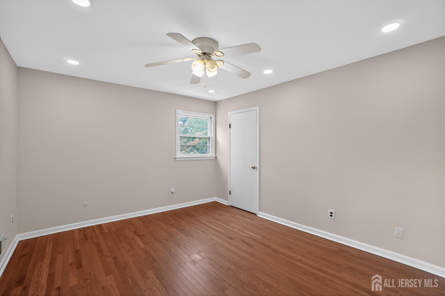 21 Ash Road Edison, NJ 08817 - Photo 17 of 35
