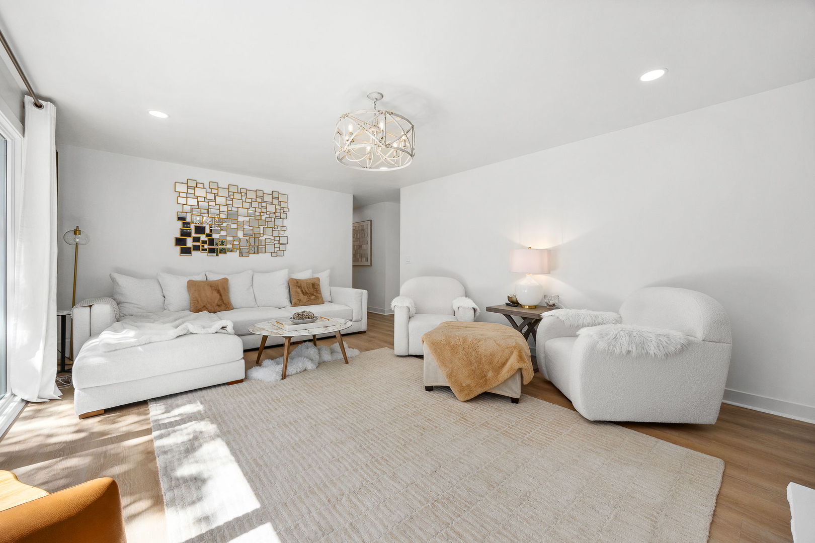 1909 Martingale Road Wheaton, IL 60187 - Photo 9 of 56 Gallery Image 9