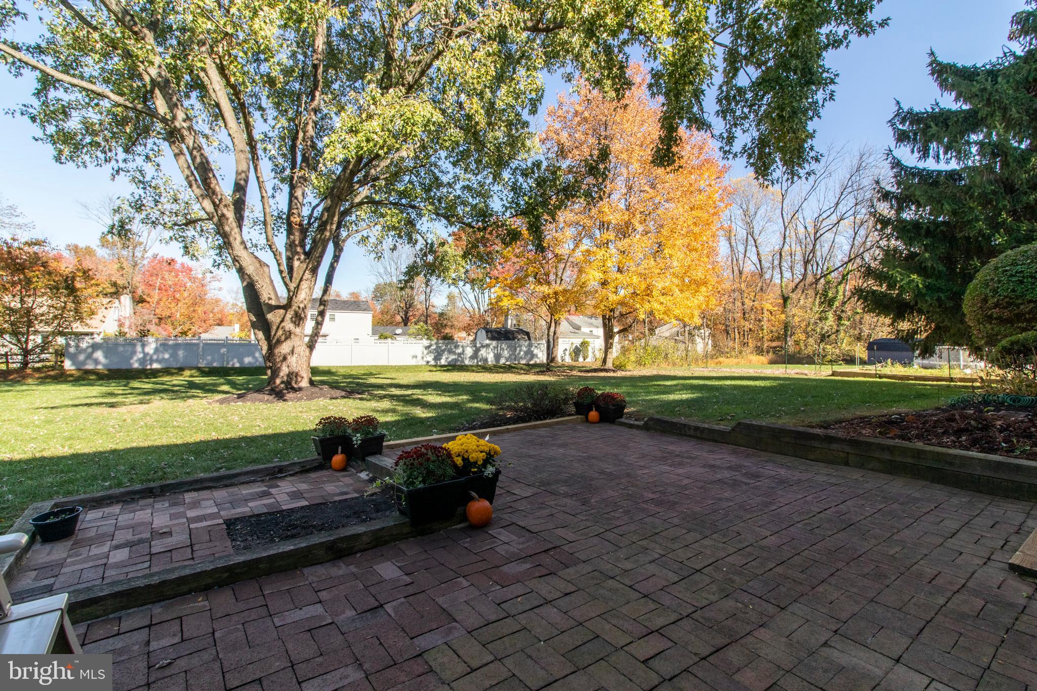 23 Meadow Glen Road Lansdale, PA 19446 - Photo 24 of 25 Back Patio/Back Yard
