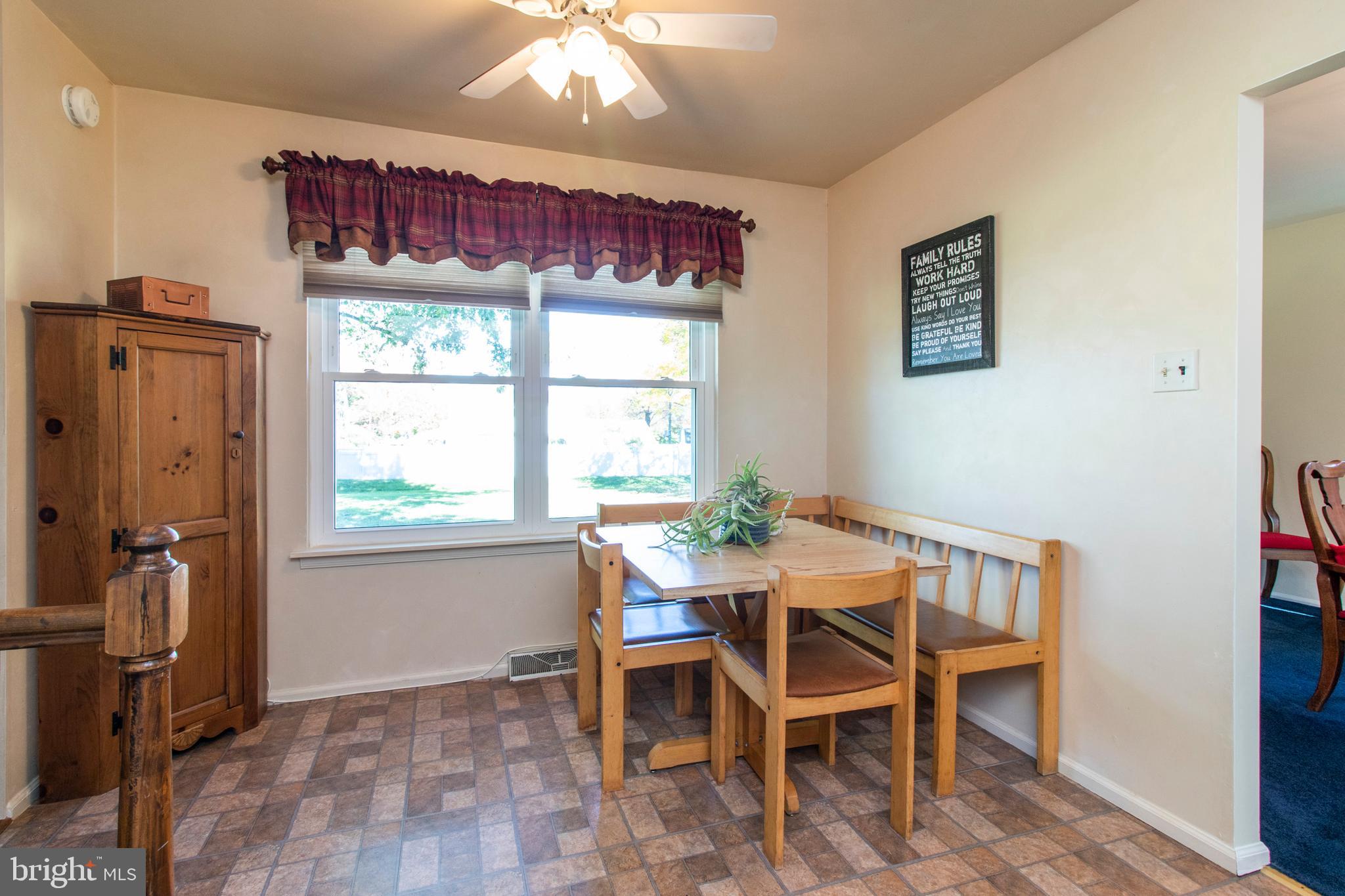 23 Meadow Glen Road Lansdale, PA 19446 - Photo 10 of 25 Kitchen