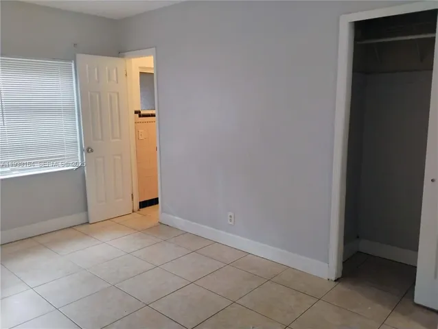 $1,400 | 242 Southeast Park Street, Unit 2, Dania Beach, FL 33004