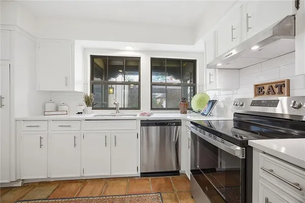 $230,000 | 10217 Conser Street, Overland Park, KS 66212